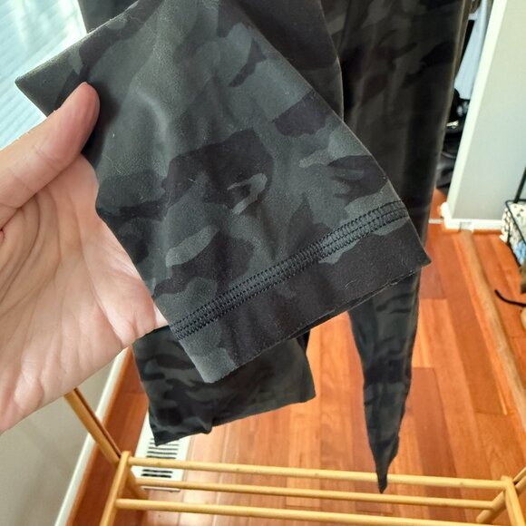 Lululemon | Align Camo Leggings | Size 6 - Picture 6 of 8